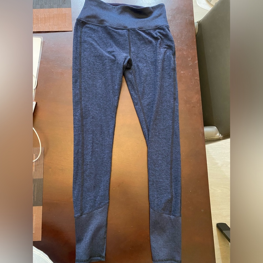Women’s Alo Yoga Leggings